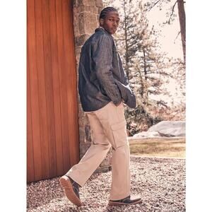 Wrangler Authentic Men’s Cargo Pants Khaki Relaxed Fit Flex Size 42x32